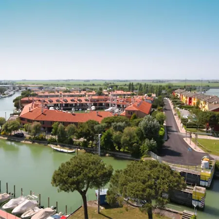 Cozy 1 Bedroom With Shared Pool And Lift Porto Santa Margherita di Caorle